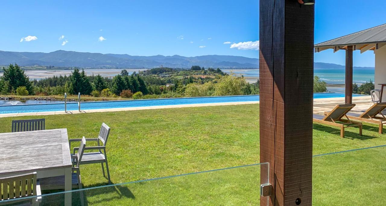 Windhover Suites Tasman Exterior photo